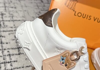 ルイヴィトンスーパーコピースニーカー徹底検証：本物との比較と履き心地の真実 | 高品質レプリカ情報
