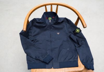 ストーンアイランド 並行輸入品の深層：正規品との差異、リスク、そして「本物」を巡る現代の消費哲学