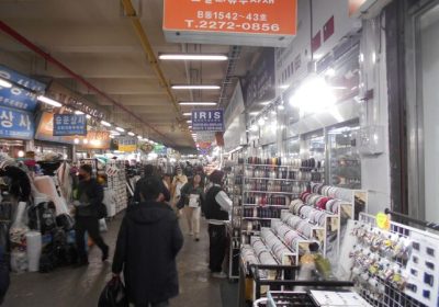 韓国・東大門エリアのスーパーコピー流通システムと消費者心理の関係を探る