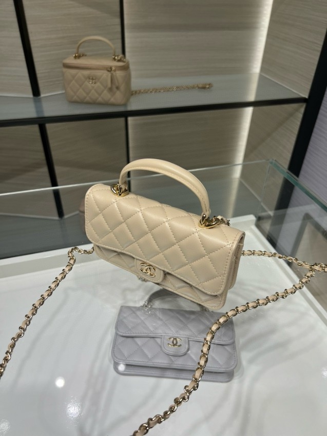 シャネルスーパーコピーバッグ徹底検証:本物との比較と品質の真実 | 偽物ブランド情報 1 シャネルスーパーコピーバッグ徹底検証:本物との比較と品質の真実 | 偽物ブランド情報