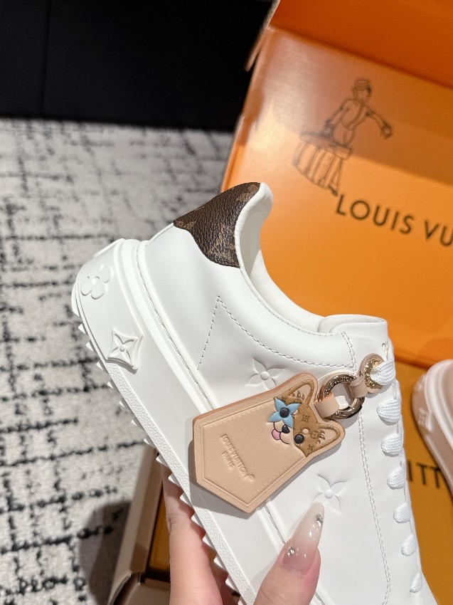 ルイヴィトンスーパーコピースニーカー徹底検証：本物との比較と履き心地の真実 | 高品質レプリカ情報