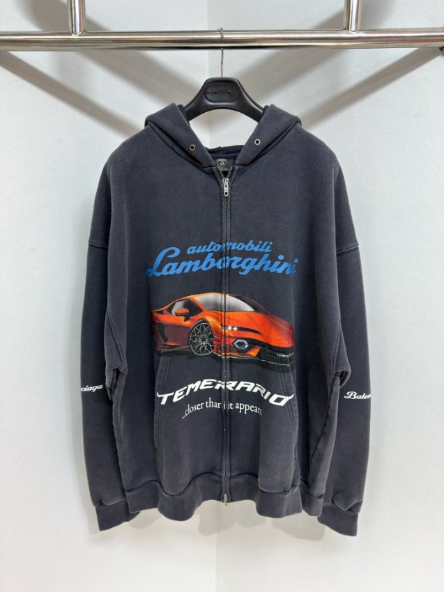 偽物でもバレない？バレンシアガスーパーコピー人気モデルのリアルな実力と、その「境界線」を探る