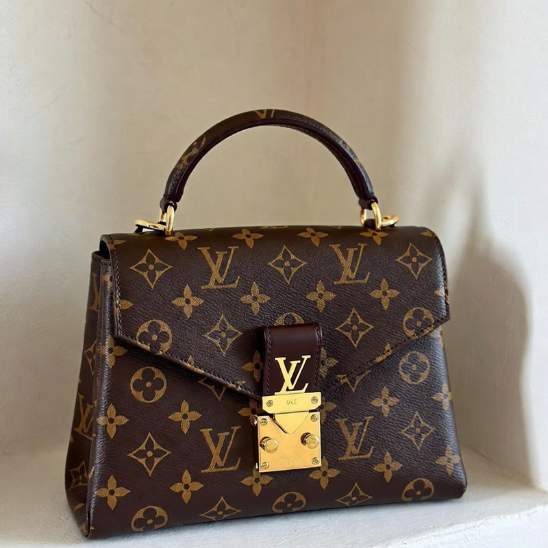 ルイヴィトン スーパーコピー Capucines バッグの魅力｜デザイン特徴・素材・サイズを徹底比較